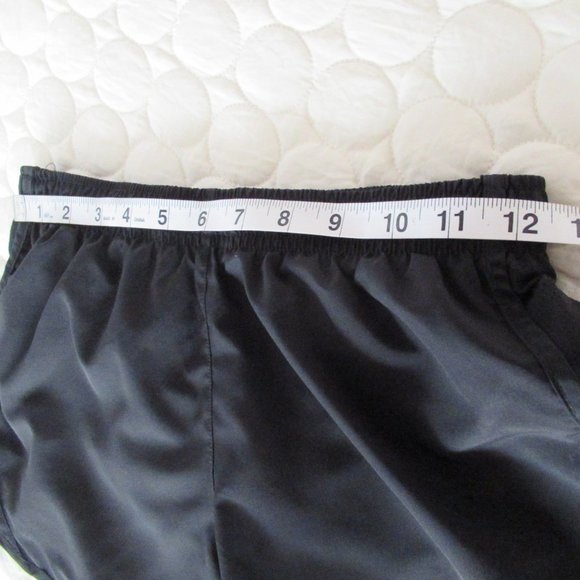 Nike Girls Black Shorts - Picture 7 of 10